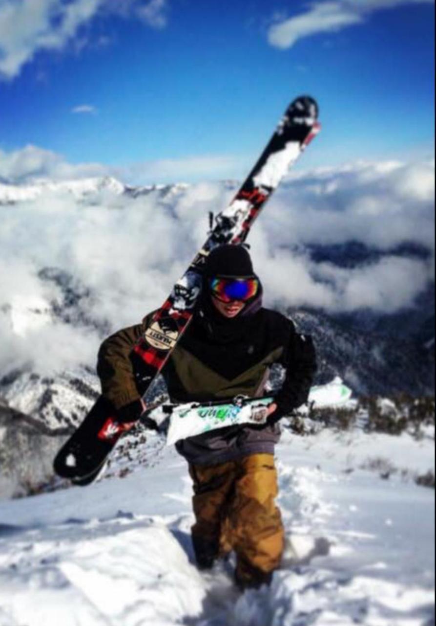 Hakuba Vivaldi Hotel Buitenkant foto